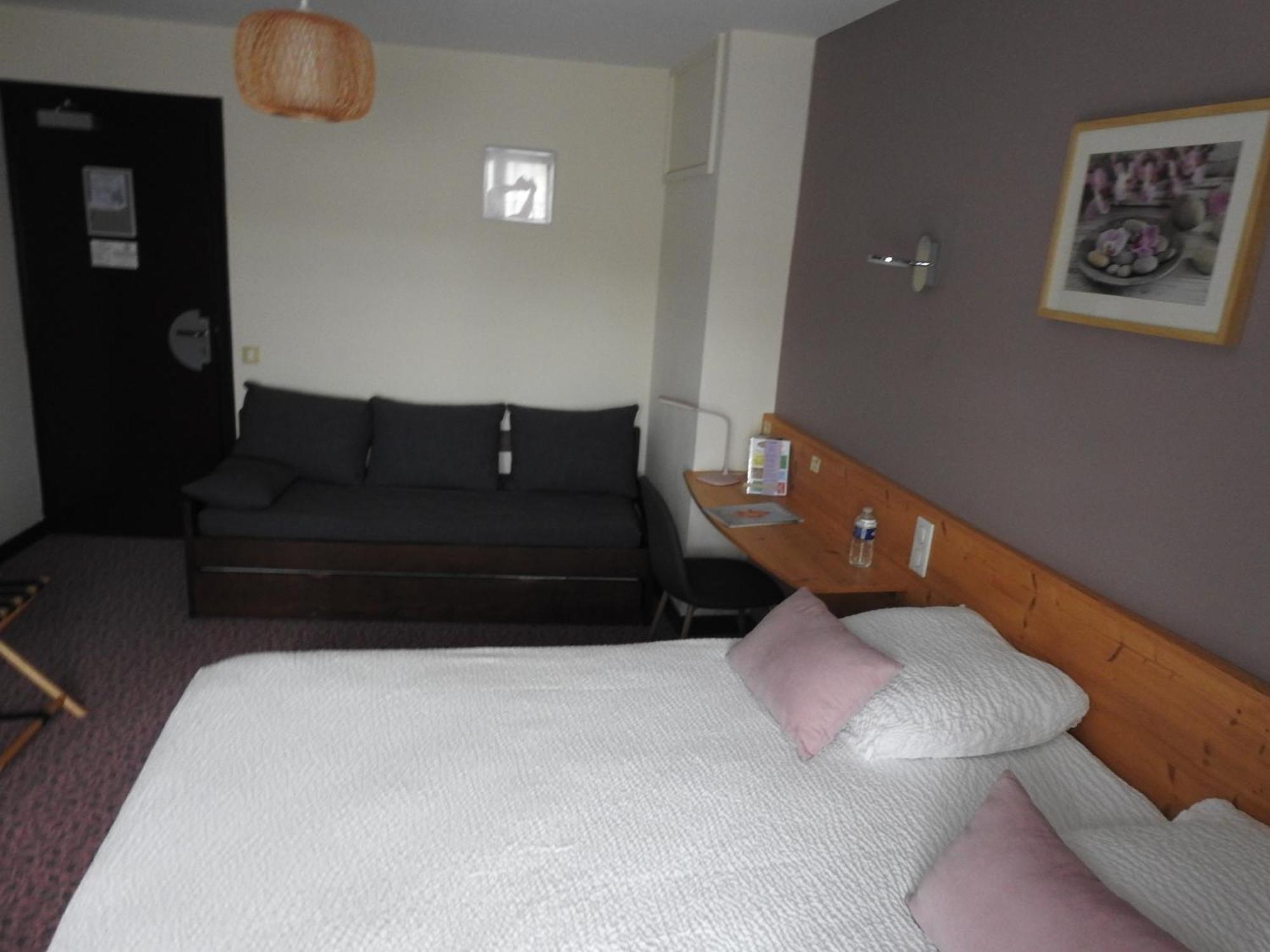 Le Barriol Hotel Saint-Julien-Chapteuil Buitenkant foto