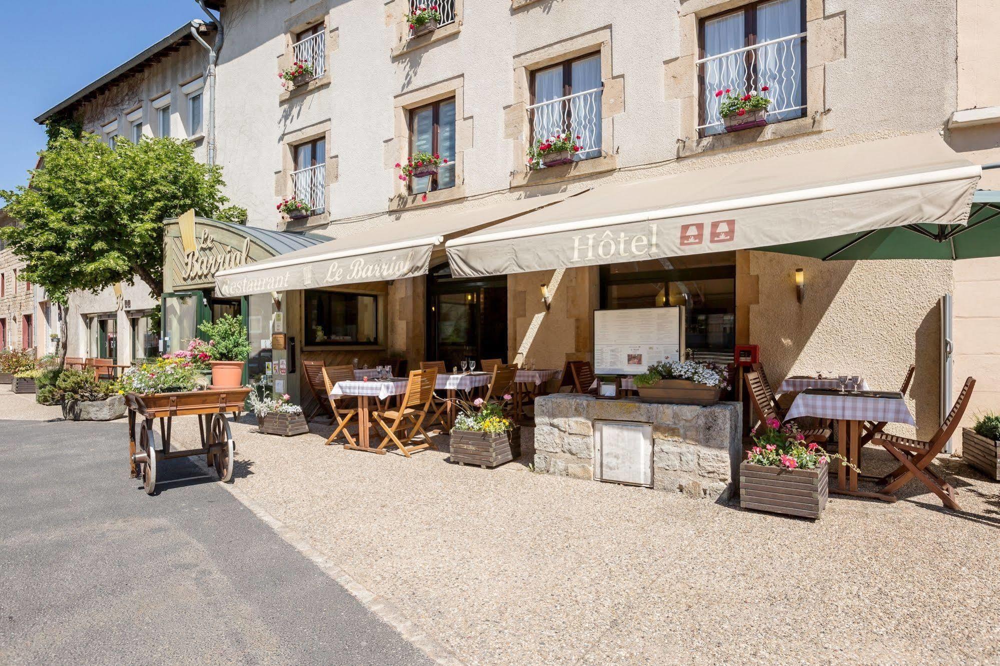 Le Barriol Hotel Saint-Julien-Chapteuil Buitenkant foto
